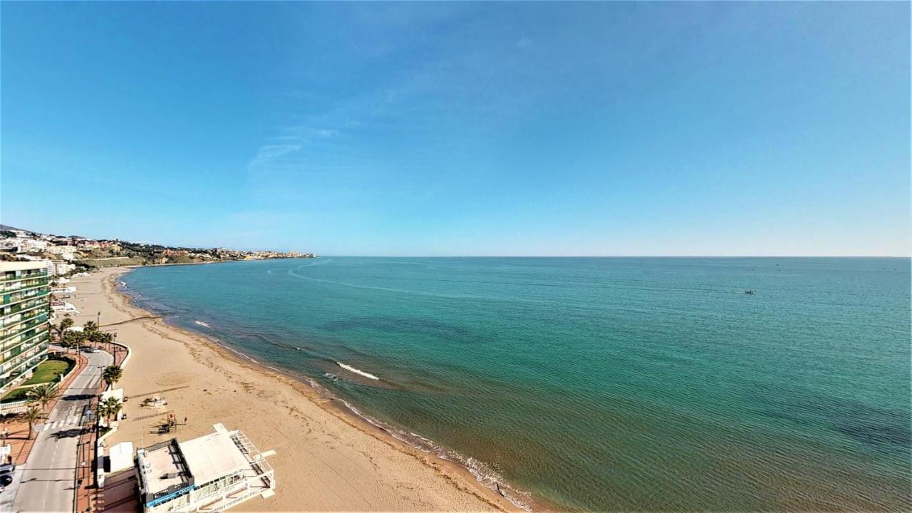 Olimpo - Fuengirola Beachfront Newly Renovated Apartment Kültér fotó